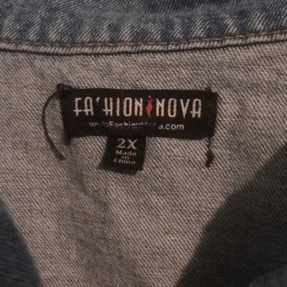 Fashion Nova Jean jacket with mesh - Picture 2 of 3